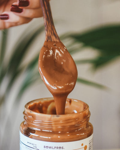 Puoi aggiungere la crema Proteica Arachidi, Cacao e Caramello Salato ai tuoi snack salutari e spuntini proteici